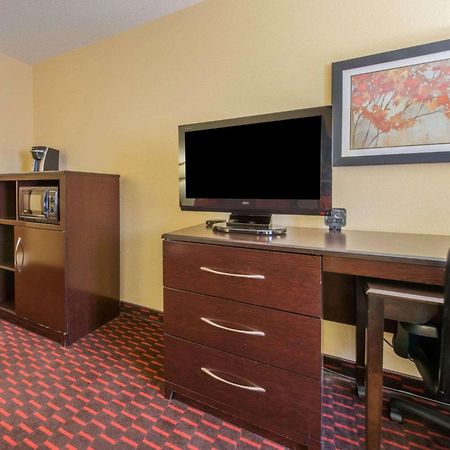 Comfort Suites Altoona Exterior foto